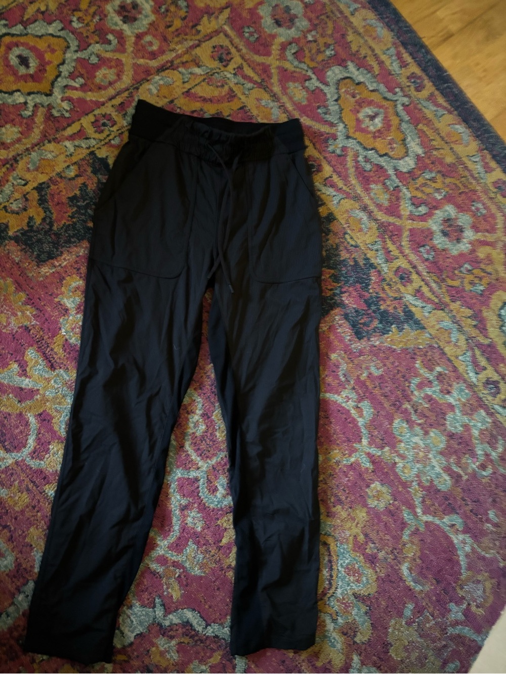 Lululemon women’s black relaxed drawstring pants 4